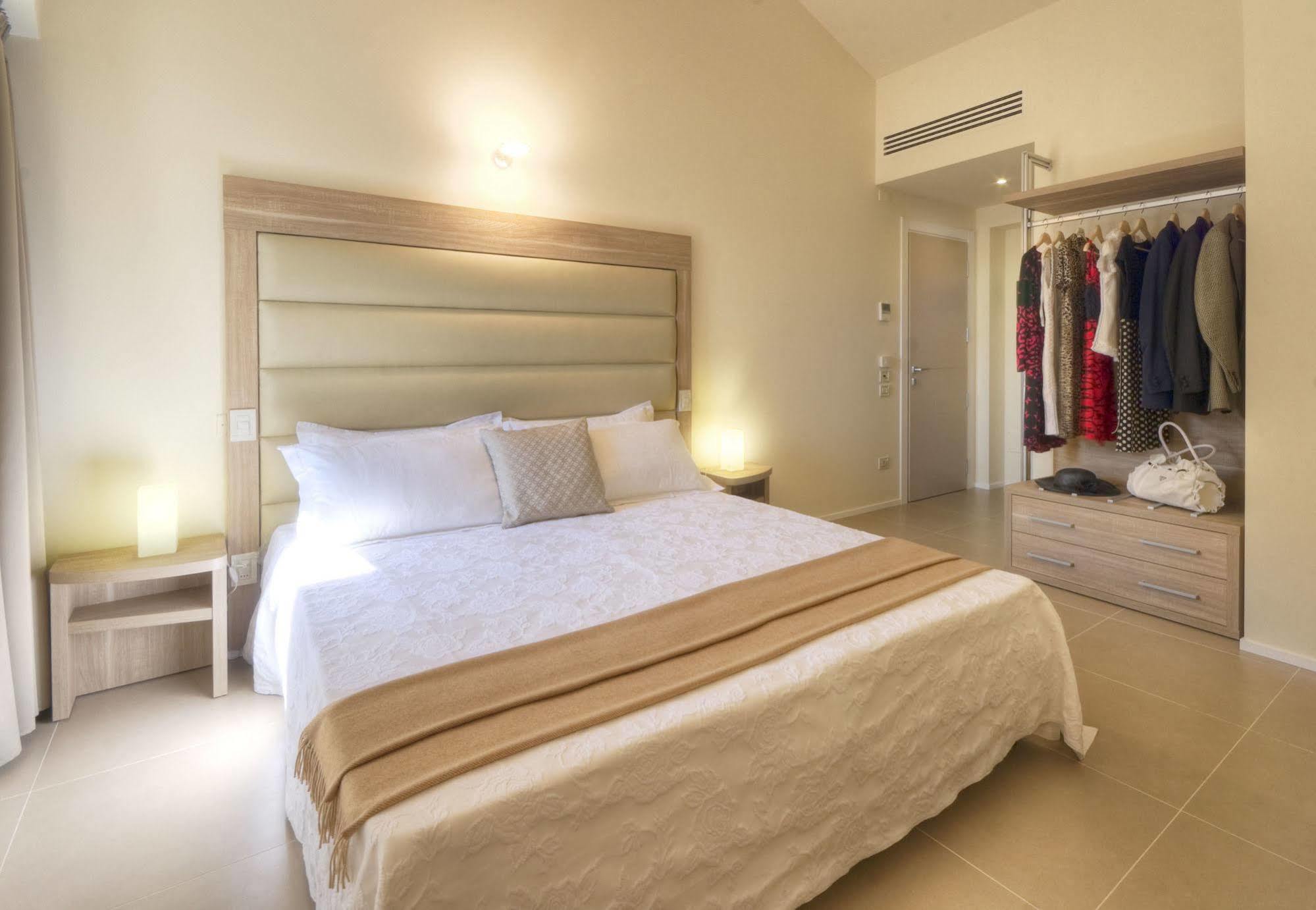 Palazzo Ruschioni Boutique Hotel Камерано Экстерьер фото